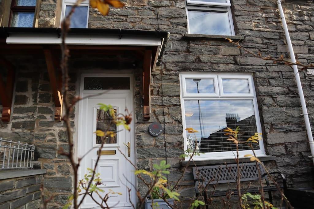 Dol Bach - Your Homely Welsh Cottage In The Heart Of Snowdonia Blaenau Ffestiniog Exteriör bild