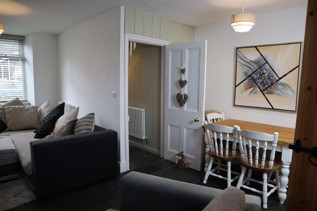 Dol Bach - Your Homely Welsh Cottage In The Heart Of Snowdonia Blaenau Ffestiniog Exteriör bild